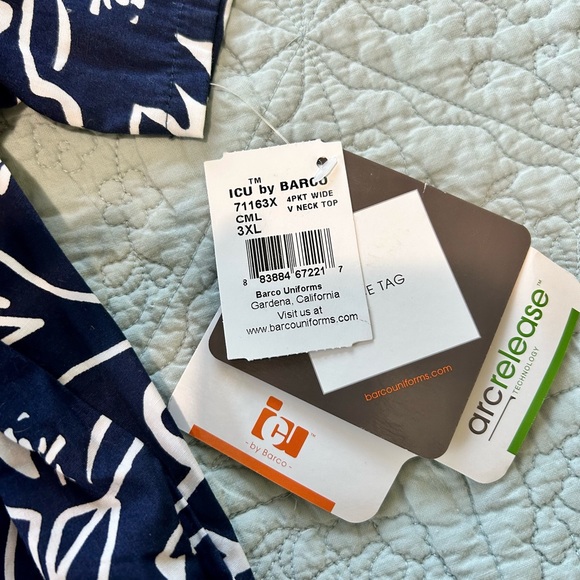 3xl scrubs by barco NWT - Picture 5 of 8